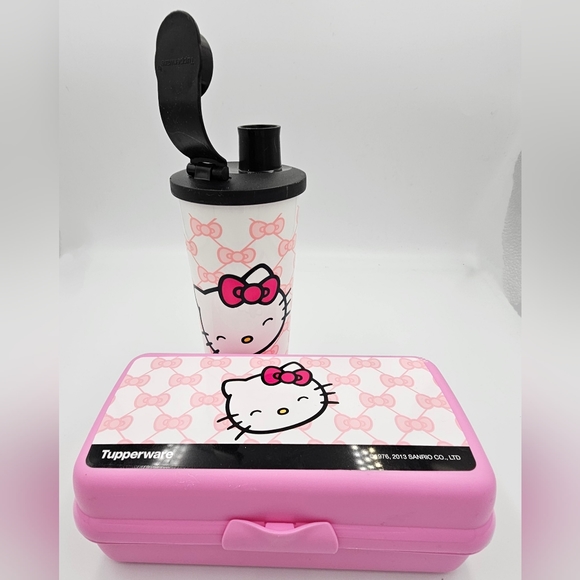 Hello Kitty Other - HELLO KITTY TUPPERWARE water bottle and Hinged Lunch Keeper Wrap Hoagie Snack Bo
